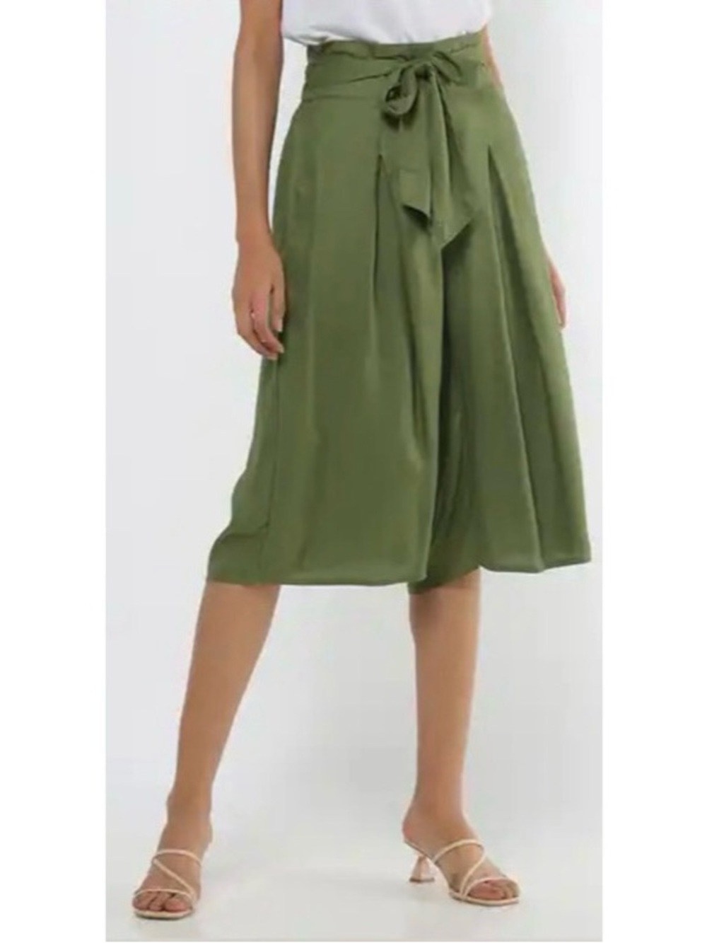 BCBGMaxazria Pleated Culotte Pants Army Green Wide Leg Cropped Size Medium